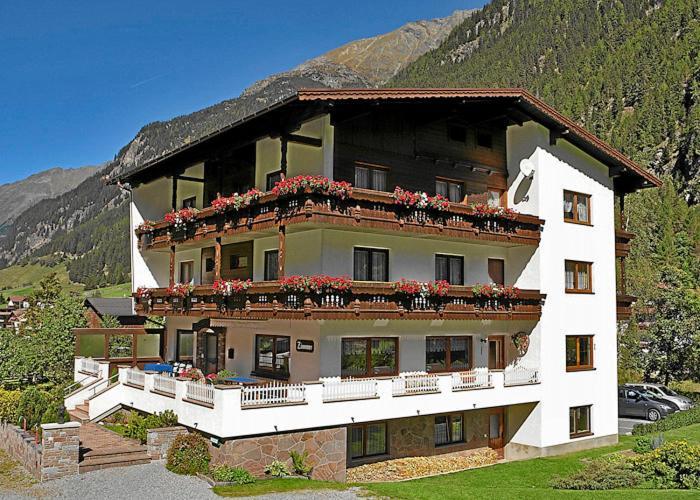 Apart Gschwandthof 皮茨河谷圣莱昂哈德 外观 照片